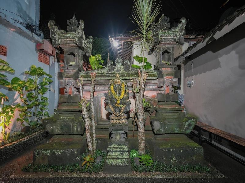 Shana Homestay By Eps image