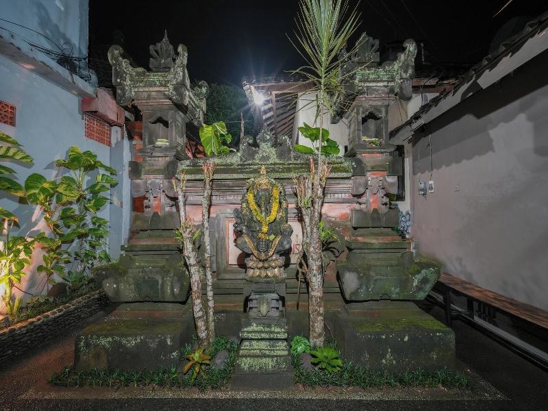 Shana Homestay By Eps image