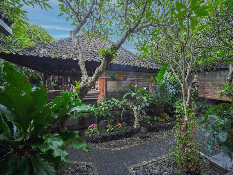 Shana Homestay By Eps image