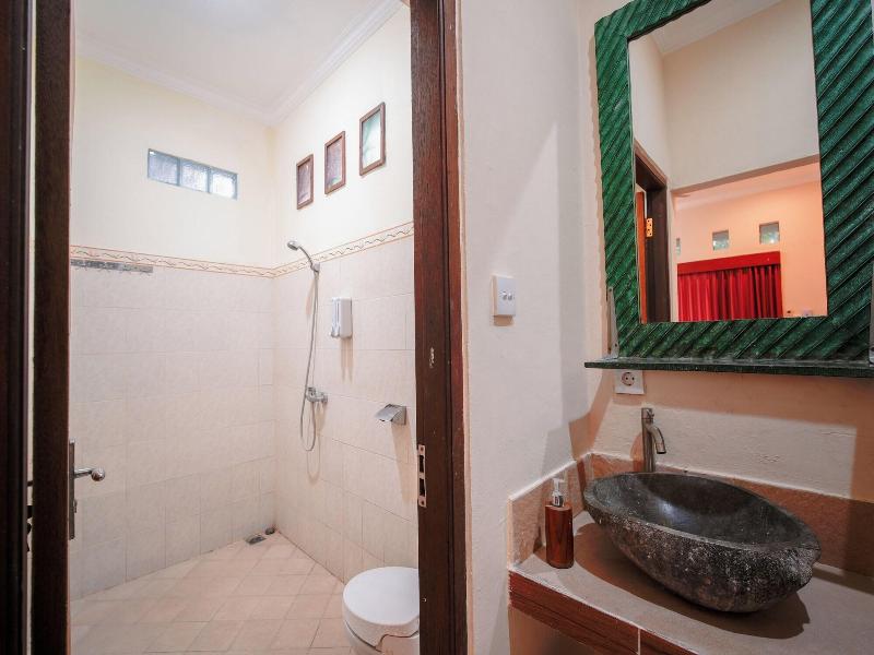 Shana Homestay By Eps image