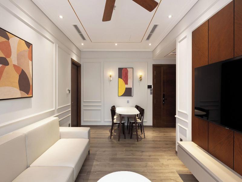 Otis Apartment image