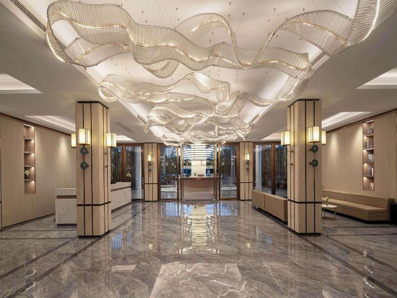Days Hotel By Wyndham Xishuangbanna Jinghong