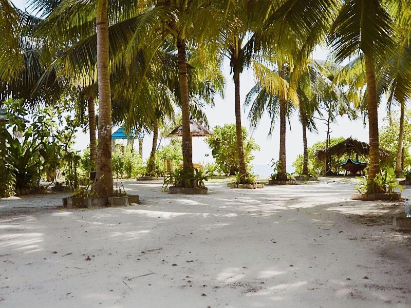 Nazaki Beach Hotel & Spa Maldives