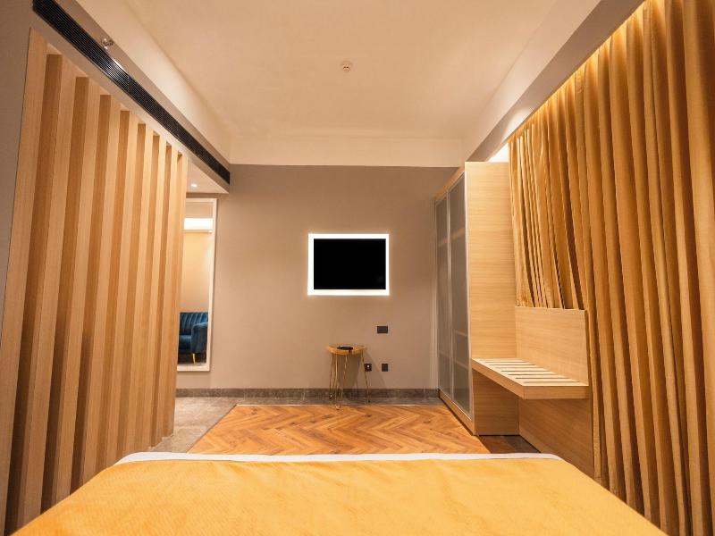 Hotel Polo Tower Agartala image
