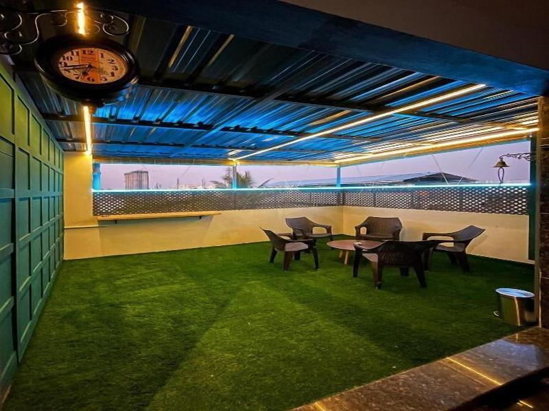 Eiffel Suites image
