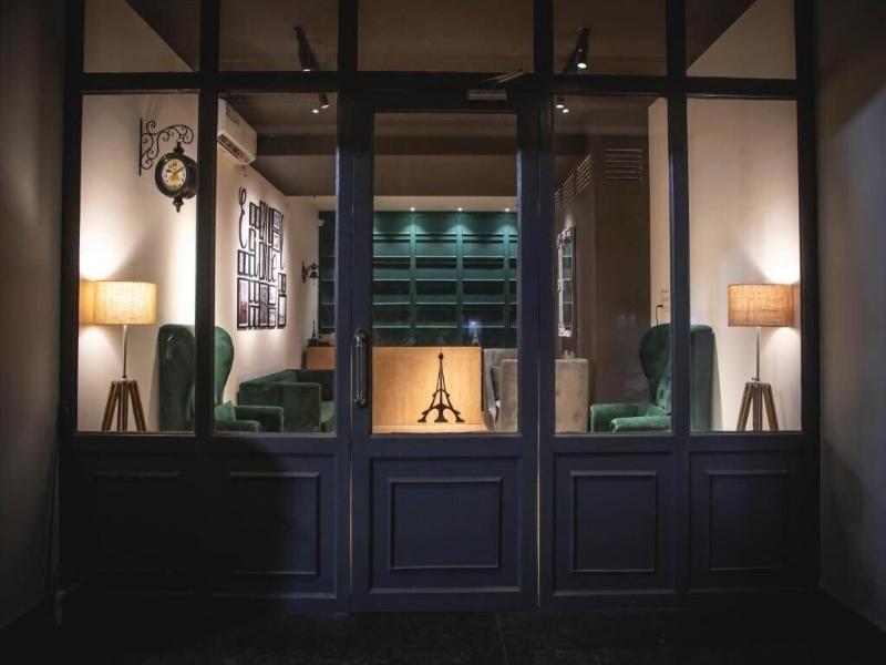 Eiffel Suites image