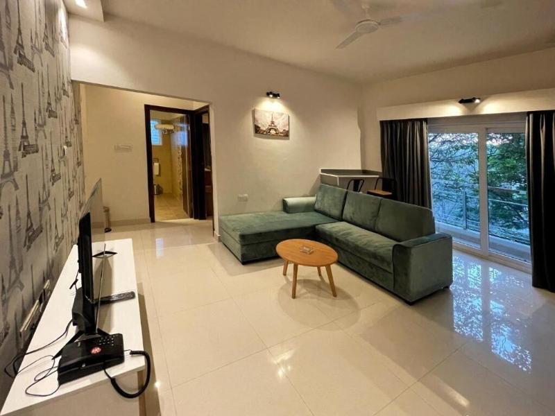 Eiffel Suites image
