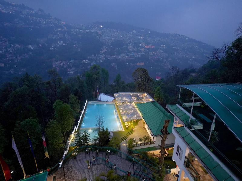 Treenz Hotels