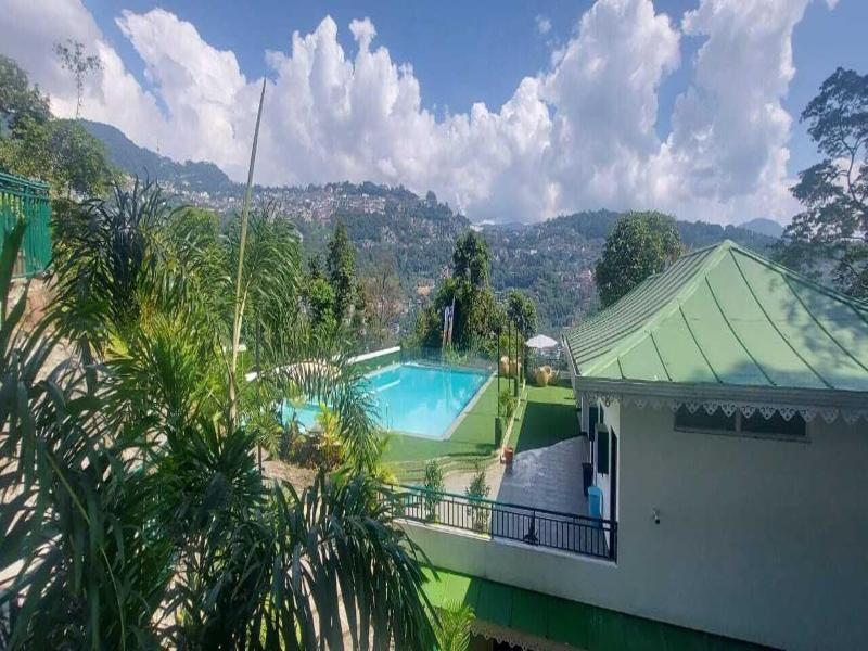 Treenz Hotels