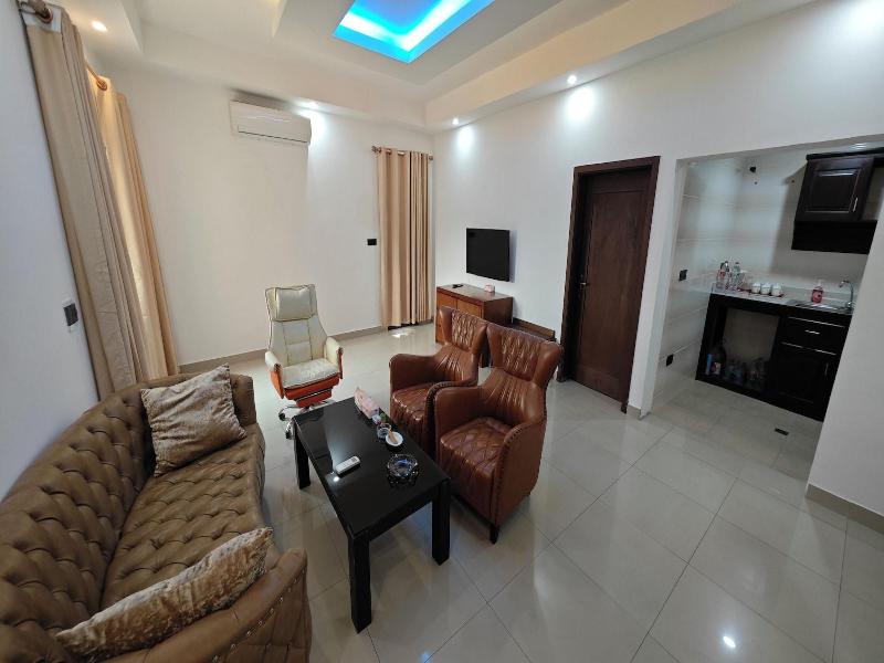 Soluxe Hotel Cotonu image