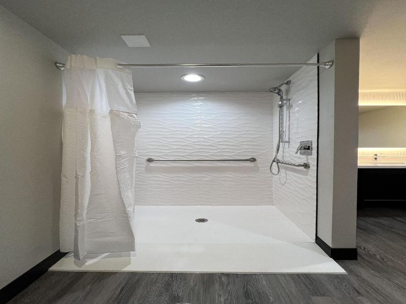 Imperial Suites - Adults Only image