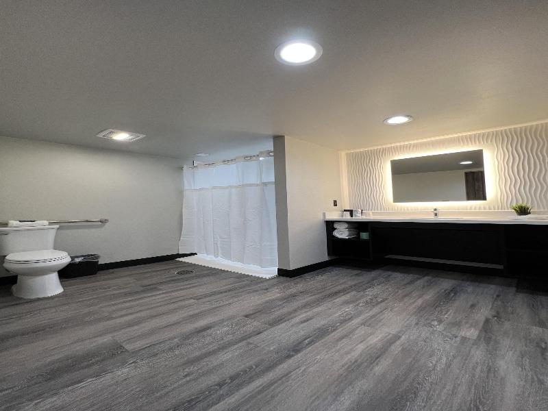 Imperial Suites - Adults Only image