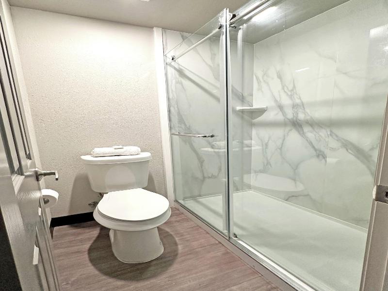 Imperial Suites - Adults Only image