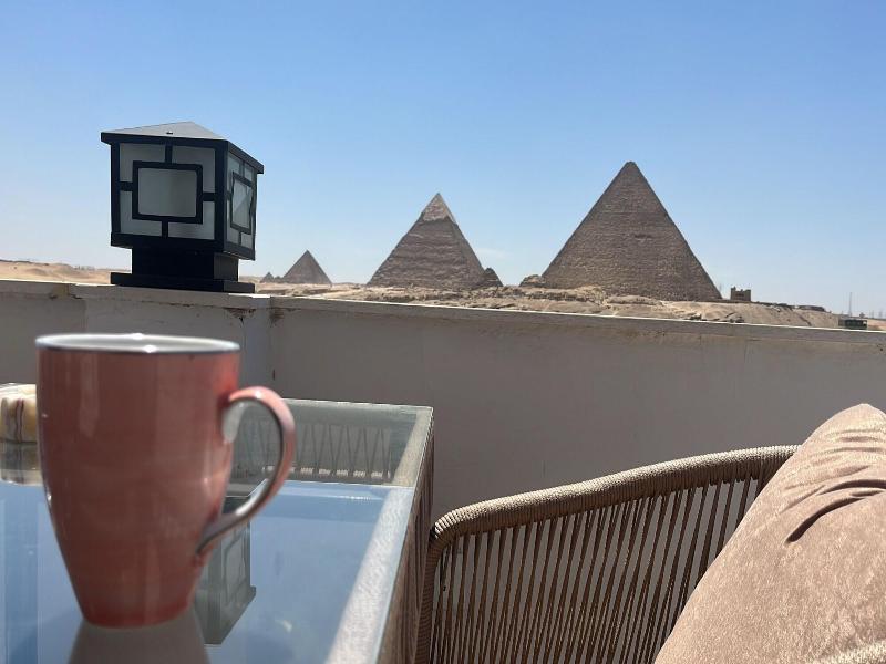 Pyramids Window image
