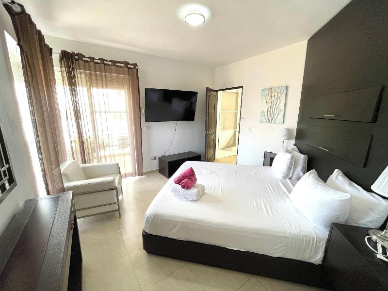 Korales Beach Apartments image