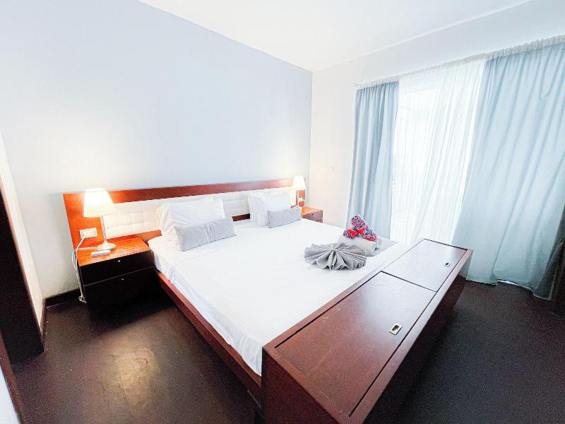 Korales Beach Apartments image