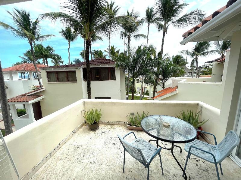 Korales Beach Apartments image