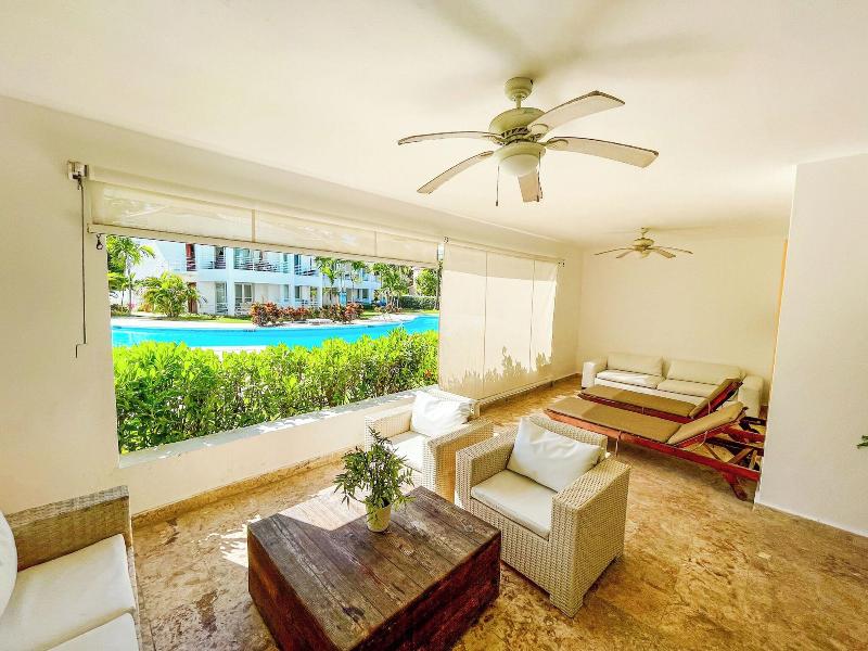 Korales Beach Apartments image