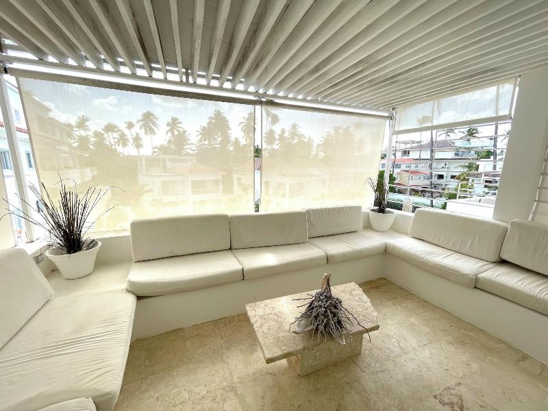 Korales Beach Apartments image