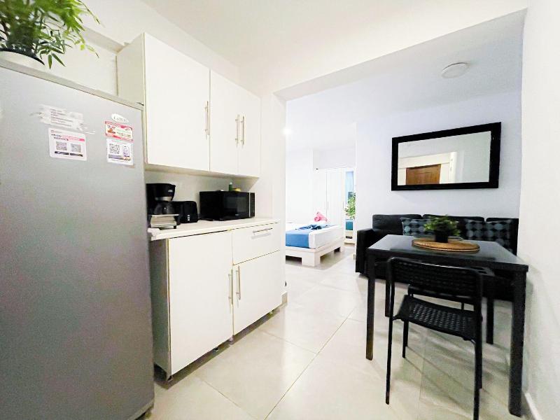 Korales Beach Apartments image