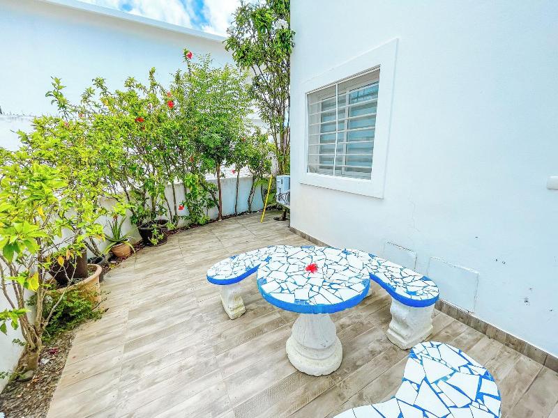 Korales Beach Apartments image