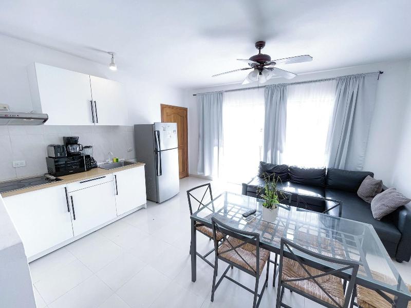 Korales Beach Apartments image
