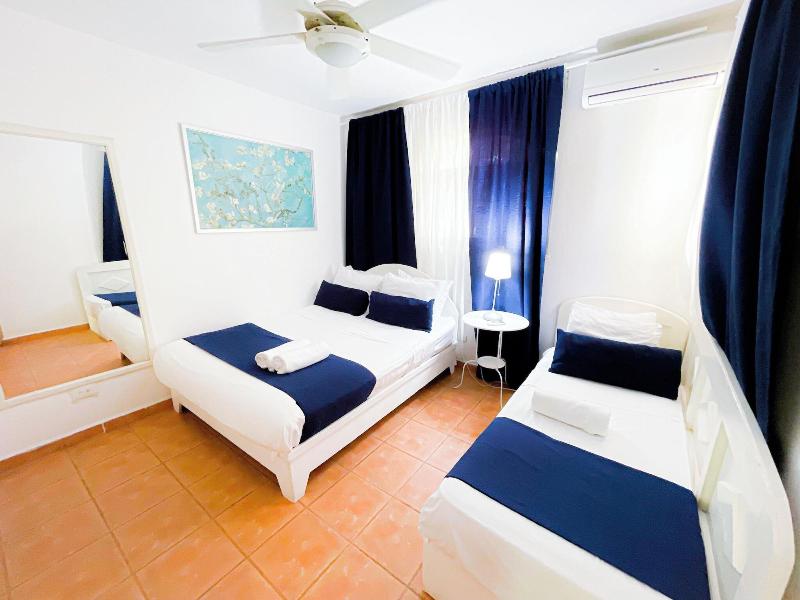 Korales Beach Apartments image