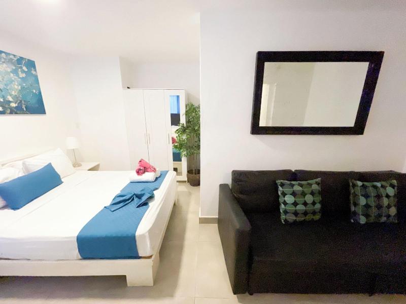 Korales Beach Apartments image