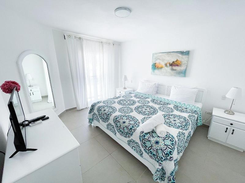 Korales Beach Apartments image