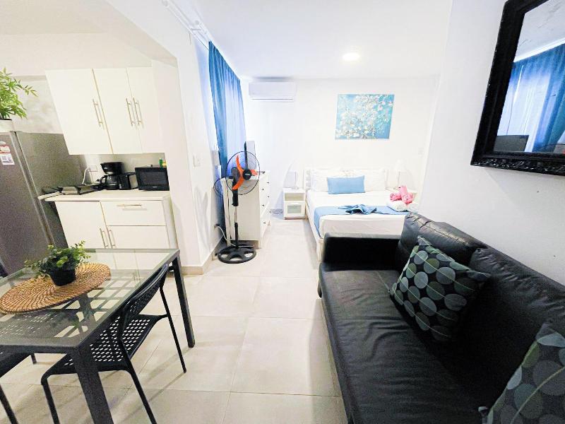 Korales Beach Apartments image