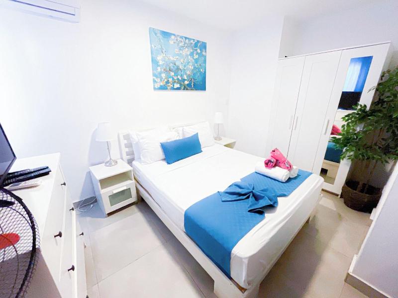 Korales Beach Apartments image
