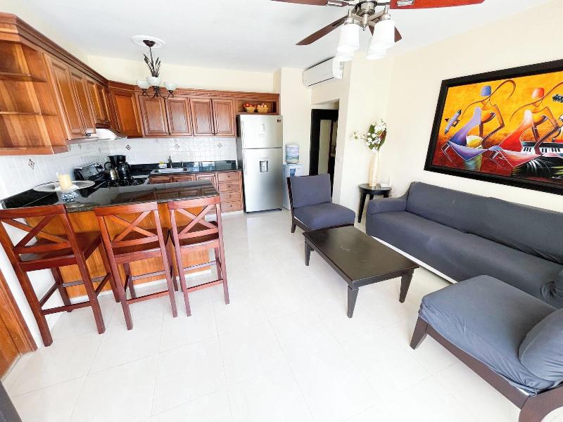 Korales Beach Apartments image