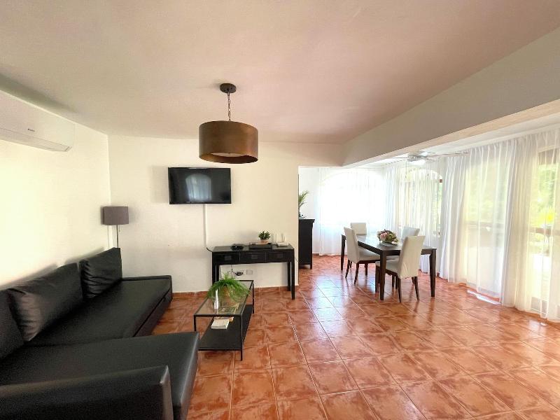 Korales Beach Apartments image