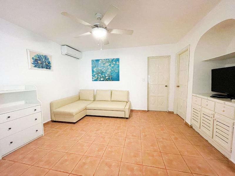 Korales Beach Apartments image