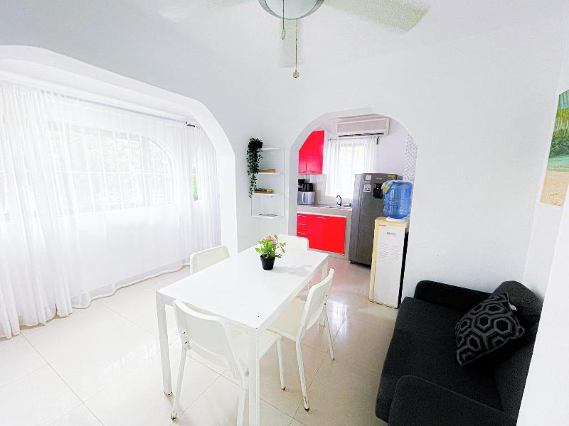 Korales Beach Apartments image