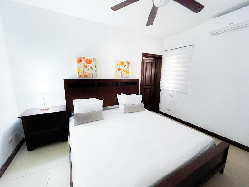 Korales Beach Apartments image