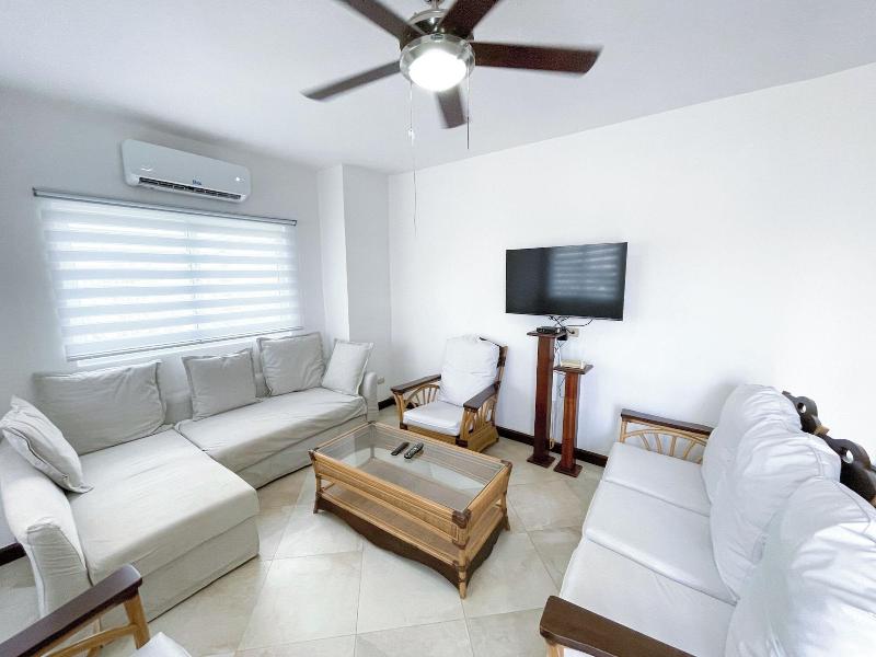 Korales Beach Apartments image