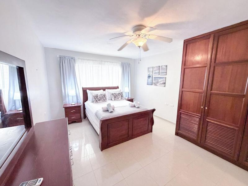 Korales Beach Apartments image
