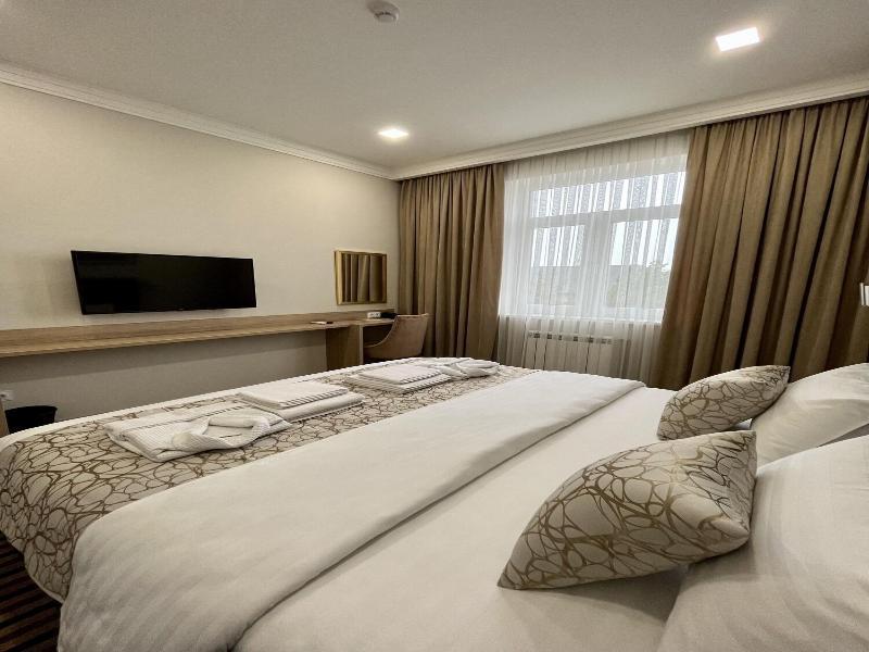 Bristol Hotel Tashkent image