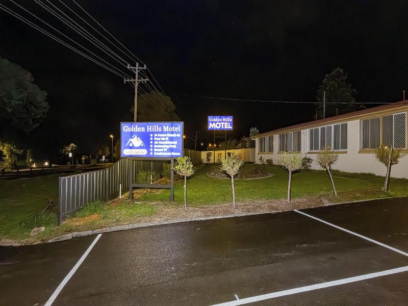 Golden Hills Motel — general view