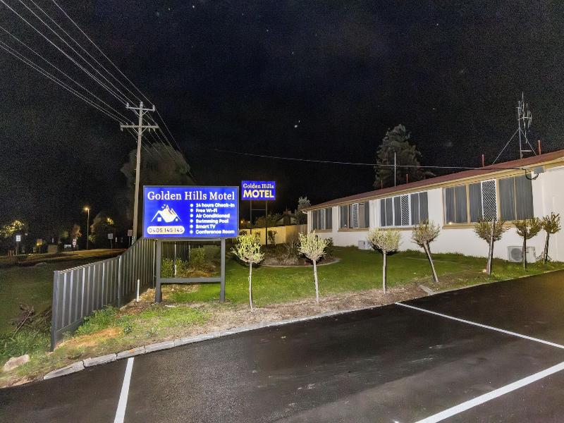 Golden Hills Motel
