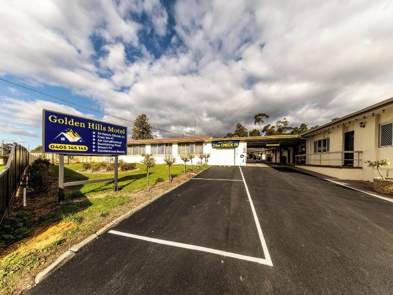 Golden Hills Motel