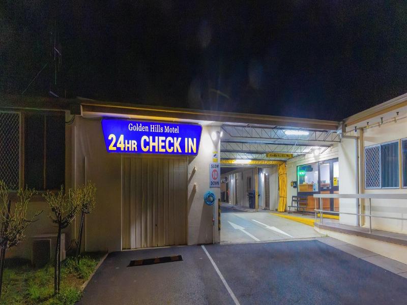Golden Hills Motel