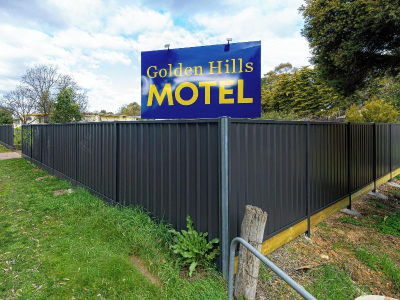 Golden Hills Motel