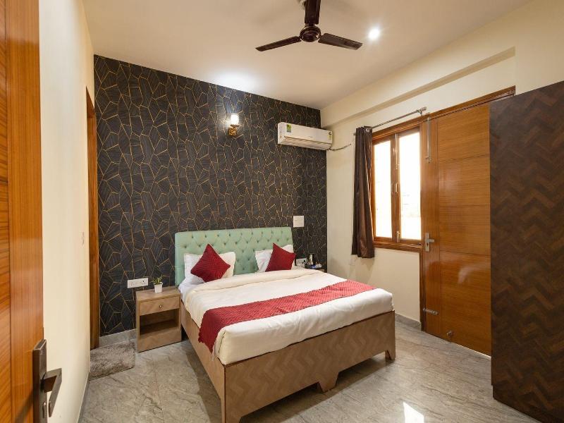 Divine Hotels & Banquets image
