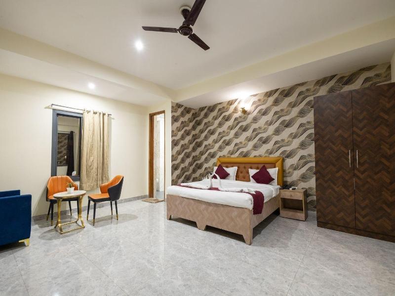 Divine Hotels & Banquets image