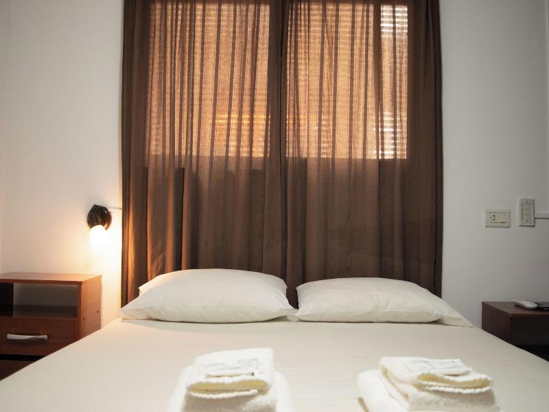 Hotel Del Monumento image