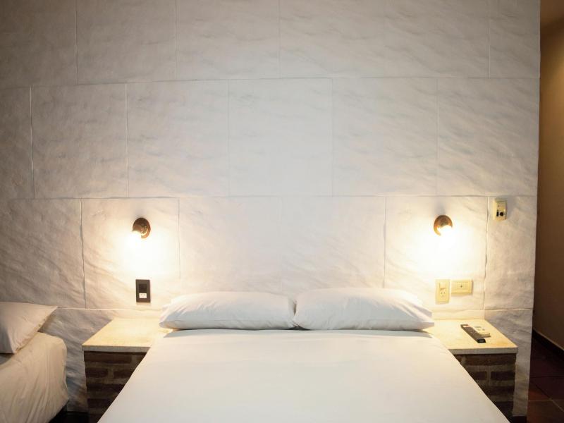 Hotel Del Monumento image