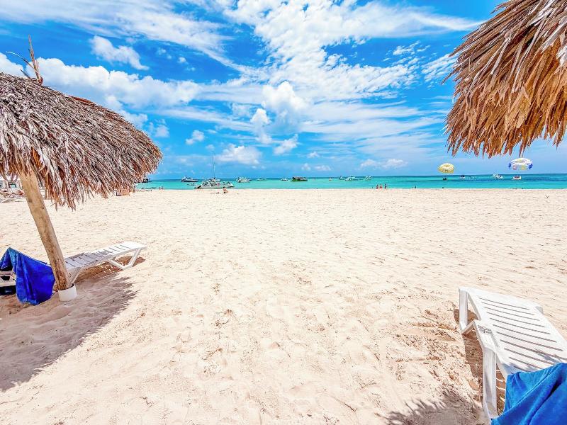 Caribbean Ocean Breeze Beach Hotel image