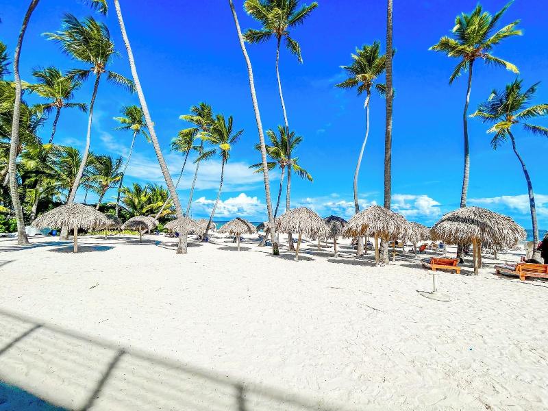 Caribbean Ocean Breeze Beach Hotel image